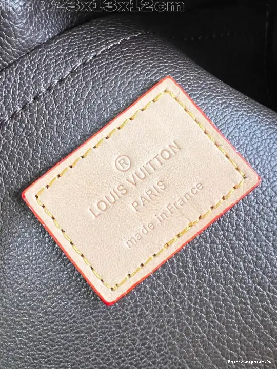 FS CHEAP KIT bag-23*13*12CM VUITTON LOCKER LOUIS DOPP 0626